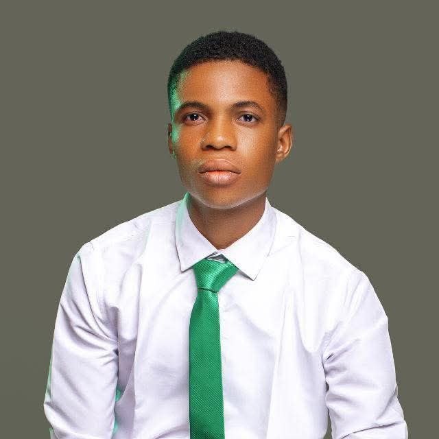 The Coach Tolu